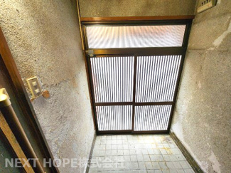 【玄関】 | 尼崎市南清水中古戸建　リフォームを楽しみましょう | 玄関です♪お好きなリフォームを楽しんでみませんか？ぜひ一度現地をご覧ください！お気軽にネクストホープ不動産販売までお問い合わせを！！