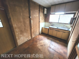 【キッチン】 | 尼崎市南清水中古戸建　リフォームを楽しみましょう | ダイニングキッチン約5.5帖です♪お好きなリフォーム・流行りのDIYを楽しんでみませんか？