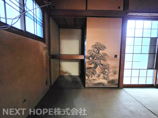 【収納】 | 尼崎市南清水中古戸建　リフォームを楽しみましょう | １階和室６帖の天袋付きの押入れです♪