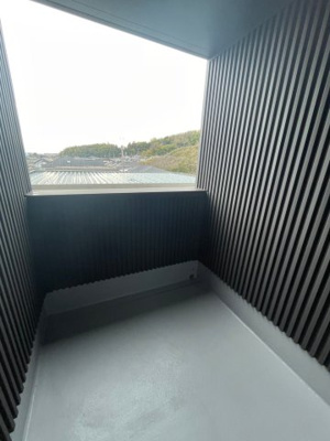 【バルコニー】 | ガレージハウス　レイヴンズネスト