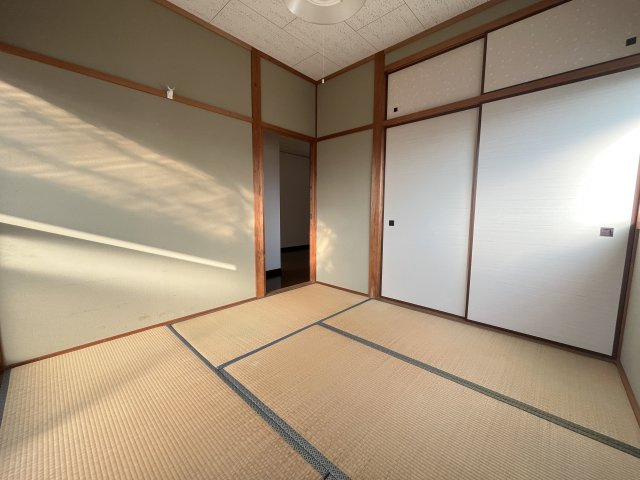 村上貸家の内装