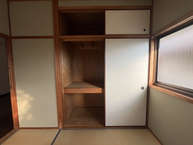 村上貸家の内装