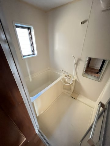 村上貸家の浴室