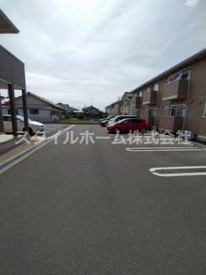 【駐車場】 | ぱるタウンＢ | 駐車場に車を止められます