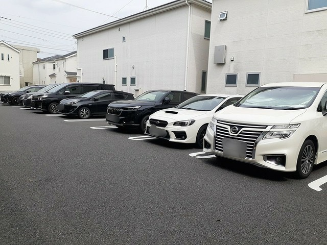 ヴァンセーヌの駐車場