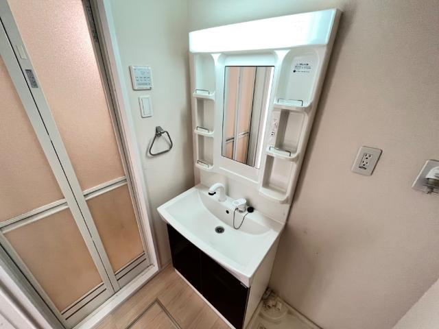 【洗面所】 | リアン　オキダイ | 洗髪洗面化粧台