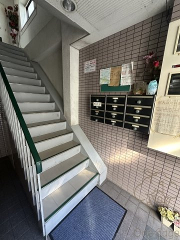 グルンテープのロビー
