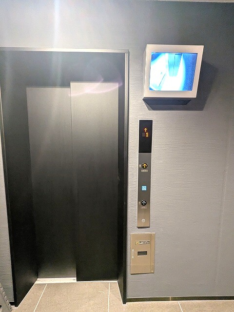 SEASON FLATS上野稲荷町の設備|防犯モニター付セキュリティエレベーターです