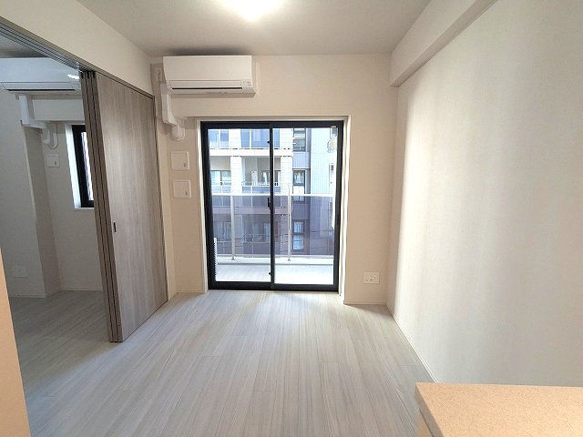 SEASON FLATS上野稲荷町の設備|インターネット無料、エアコン2台付