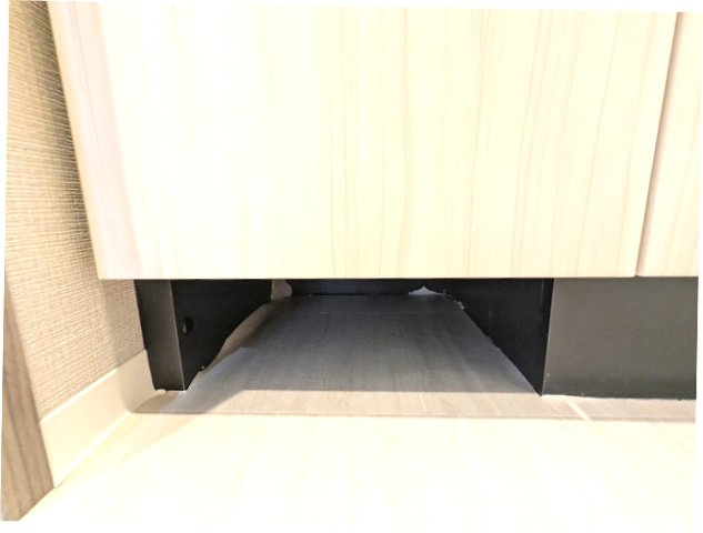 SEASON FLATS上野稲荷町の設備|トイレと独立した洗面脱衣室の洗面台下にヘルスメーターストックスペースあります