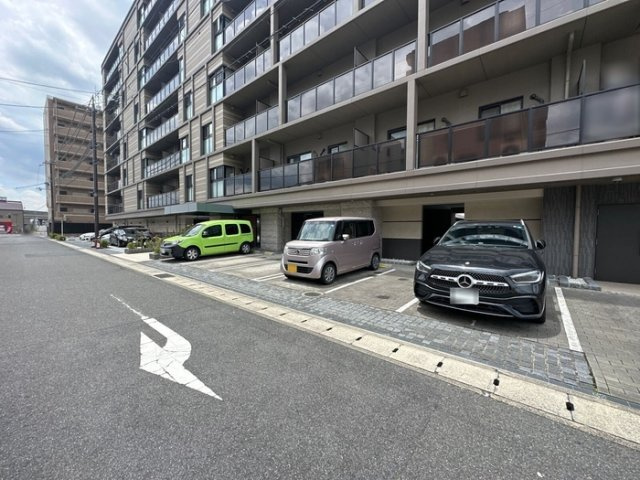 幸court nara　sanjoの駐車場
