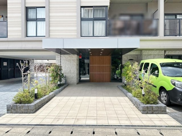 幸court nara　sanjoのエントランス