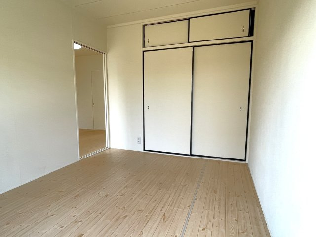 タマコーポ2号棟の洋室
