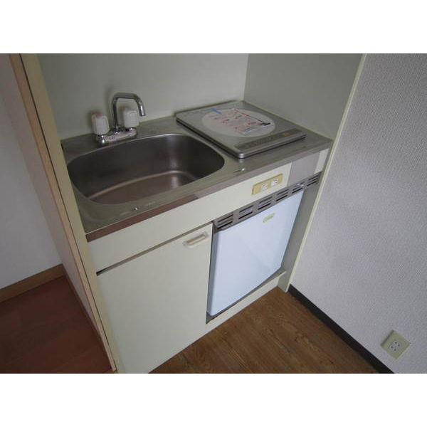 グランピア小松里のキッチン|キッチンでお料理をお楽しみください