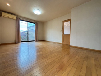 【居間・リビング】 | 熊本県荒尾市緑ケ丘4丁目