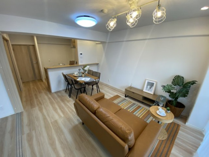 【居間・リビング】コトーハイツ伏見稲荷Ａ棟 