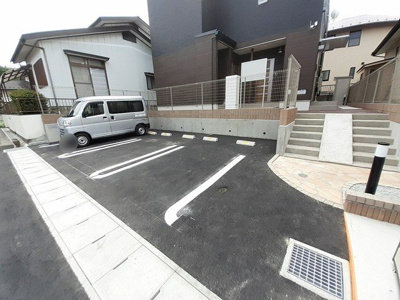 【駐車場】 | メゾン・ソレイユ