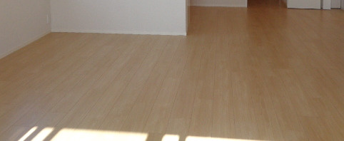 サニーコート戸塚の居間・リビング|【イメージ写真】同仕様フローリングカラー