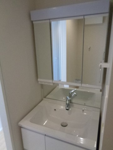 サニーコート戸塚の洗面所|【イメージ写真】同仕様独立洗面台