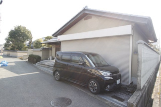 【駐車場】