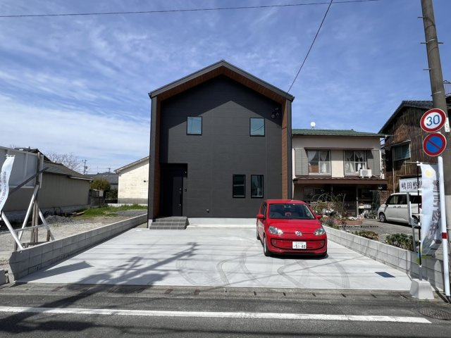 八幡町建売住宅の外観