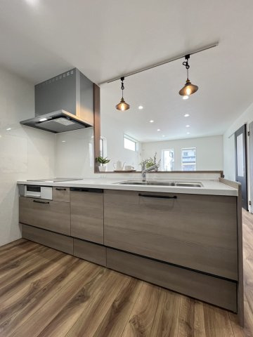 八幡町建売住宅のキッチン