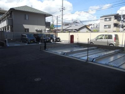 エステムプラザ京都御所ノ内ＲＥＧＩＡ（レジア）の駐車場