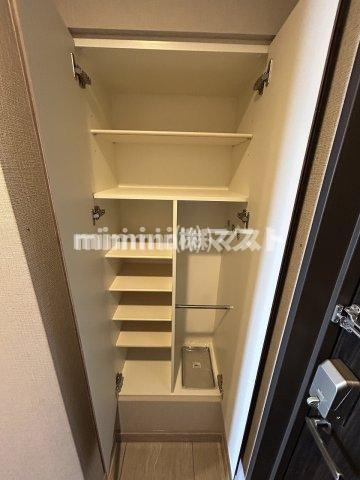 RJRプレシア南堀江の収納