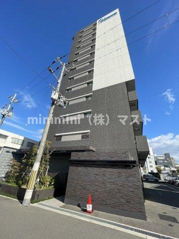 プレサンスロジェ桜川の外観