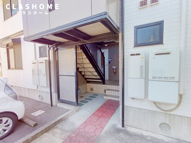 ラリーポップ　　刈谷市近郊の賃貸はクラスホーム刈谷店のエントランス