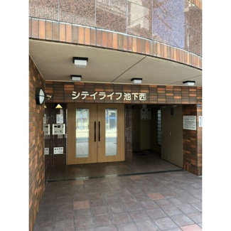 【エントランス】