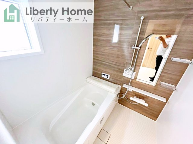 神栖市若松中央5丁目24-1期　新築戸建　2号棟の浴室