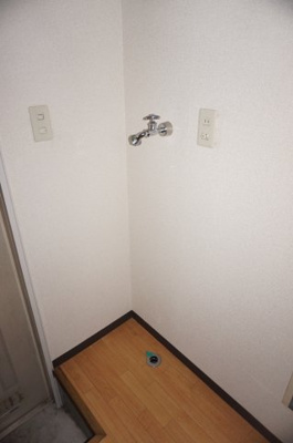 【設備】 | ハイツウィスタリア | ハイツウィスタリア　室内洗濯機置場