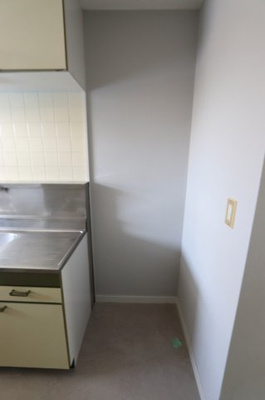 【その他】 | コーポ仙波 | 洗濯機置場（給水は台所蛇口から）