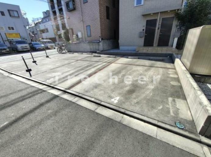 ヴィレッタの駐車場