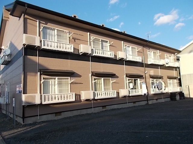 コーポアバンセの外観