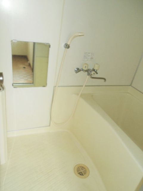 コーポアバンセの浴室