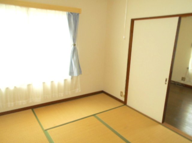 コーポアバンセの寝室|和室