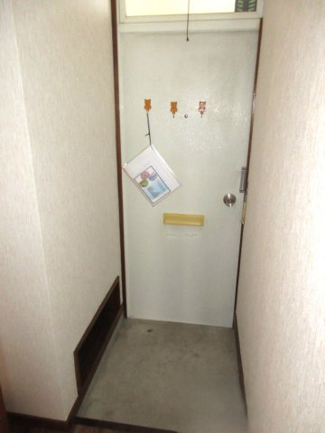 コーポアバンセの玄関