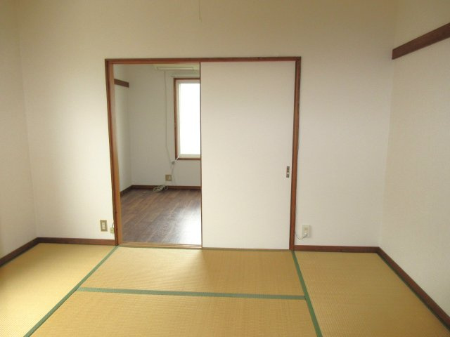 コーポアバンセの和室