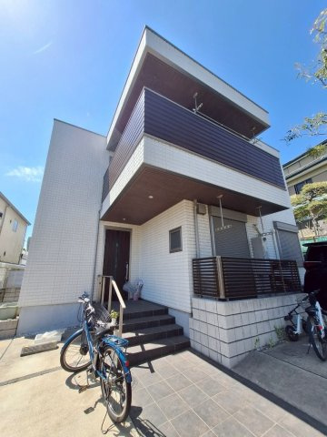 Ａｓｕｌｉｓｓ　Ｆ　アスリスエフの外観|外はこのようになっています