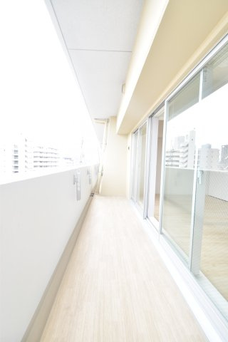 大阪市城東区蒲生２丁目の賃貸マンションのバルコニー