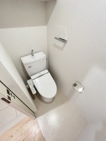 大阪市城東区蒲生２丁目の賃貸マンションのトイレ