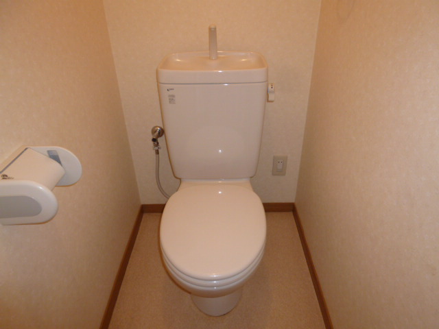 ファミーユＫ・Ａ・ＹⅢのトイレ|シャワー付きトイレ