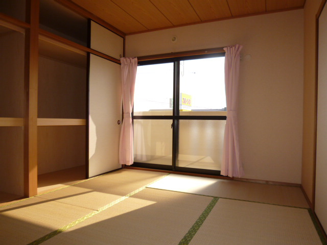 ファミーユＫ・Ａ・ＹⅢの和室