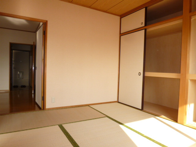 ファミーユＫ・Ａ・ＹⅢの収納|和室