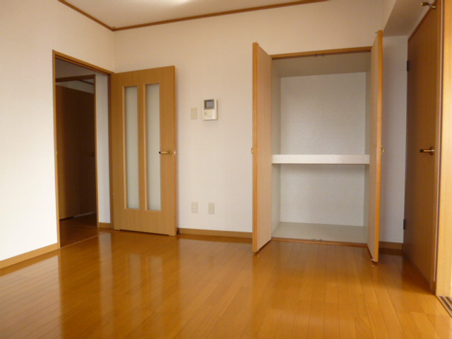 ファミーユＫ・Ａ・ＹⅢの内装|ダイニングキッチン