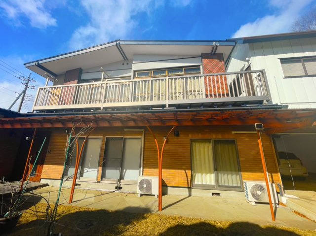 那須塩原市清住町　ガレージ付き中古住宅の外観