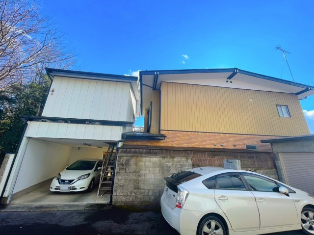 那須塩原市清住町　ガレージ付き中古住宅の駐車場