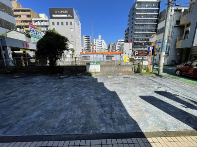 高砂2丁目店舗の駐車場